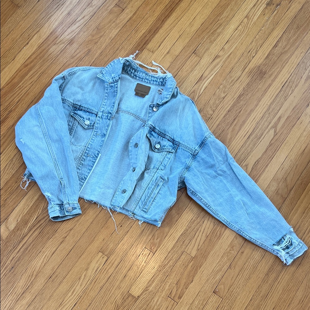 American Eagle Outfitters Light Blue Cropped Jean Jacket